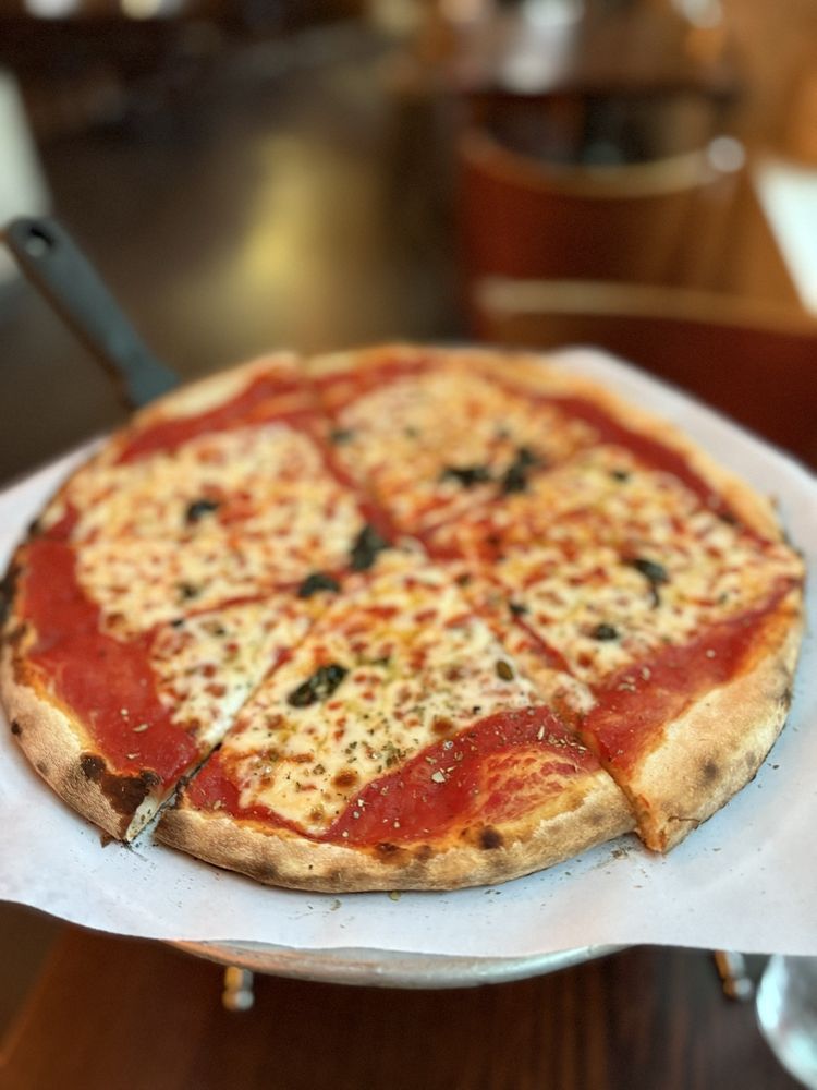 Social spots from Bacco Pizzeria and Wine Bar