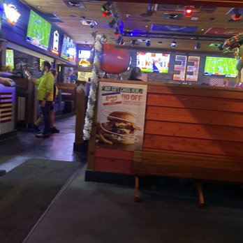 Bubba's 33 - Sports Bars Near Me - Tampa, Florida