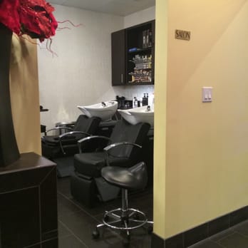 Cosmic Beauty - Shampoo area - Nail Salons Near Me - Kapolei, Hawaii