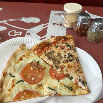 Bronx Pizza - Basil tomato and mushroom- amazingggg - Pizza Near Me - San Diego, California Bronx Pizza - Basil tomato and mushroom- amazingggg - Pizza Near Me - San Diego, California