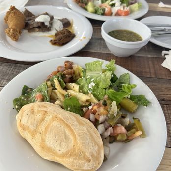 La Mesa Mexican Restaurant - Sample plate - Buffets Near Me - Houston, Texas La Mesa Mexican Restaurant - Sample plate - Buffets Near Me - Houston, Texas