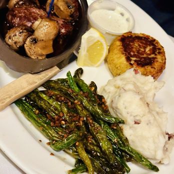 Maplewood III - Crab Cake and Filet Tips - Italian Near Me - Vineland, New Jersey Maplewood III - Crab Cake and Filet Tips - Italian Near Me - Vineland, New Jersey