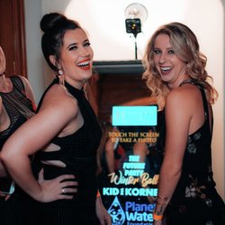 Mirror Me Photo Booth L.V - Mirror touch photo booth rentals for events and trade shows in Las Vegas