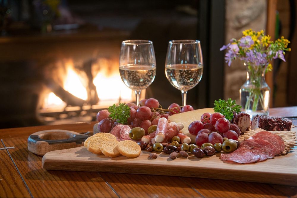 KISHAUWAU CABINS Updated August 2024 99 Photos & 45 Reviews 901 N