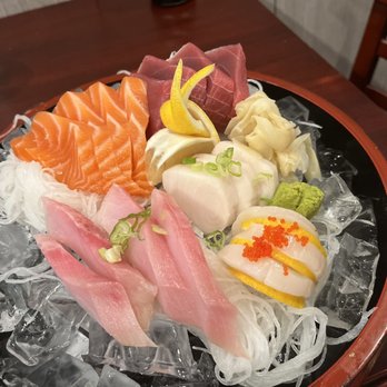 ZumoThai - Sashimi deluxe - Asian Fusion Near Me - Washington, DC, District of Columbia