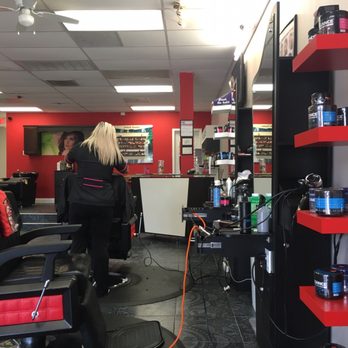 Lineth Gentlemen's Barber Shop - Interior of Salon - Hair Salons Near Me - Spring, Texas