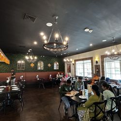Ganga Indian Restaurant - Ambience