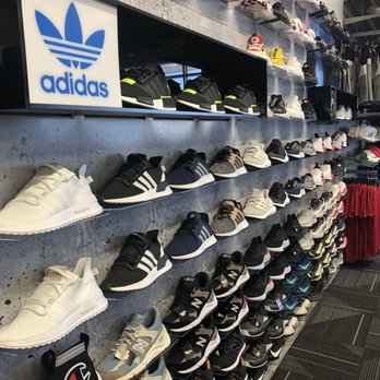 Hibbett Sports - Sporting Goods Near Me - Rialto, California Hibbett Sports - Sporting Goods Near Me - Rialto, California