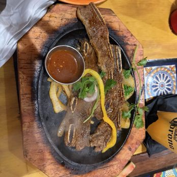 Patron Grill - Costillas. Sin sabor y bien dura para morder. - Mexican Near Me - Humble, Texas