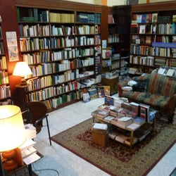 Áurea - Fondo (enorme) de la librería.