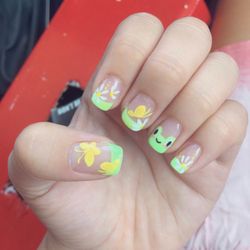 Nina's Nails