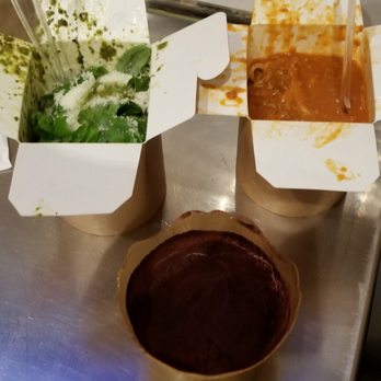 Dal Moro's - Pesto (Left) Bolognese (Right) and Tiramisu - Fast Food Near Me - Venezia, VE