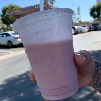 Sweet Spot - $5.50 plainest most disgusting strawberry, banana, smoothie - Ice Cream & Frozen Yogurt Near Me - Carlsbad, California Sweet Spot - $5.50 plainest most disgusting strawberry, banana, smoothie - Ice Cream & Frozen Yogurt Near Me - Carlsbad, California