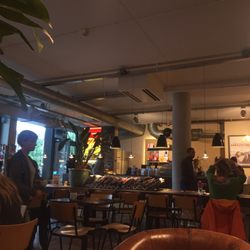 Coffee Company - Inside