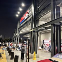Costco Wholesale - Entrance area