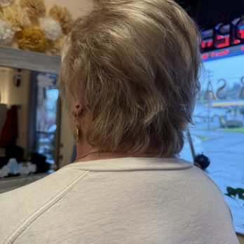 Ideal Salon - Partial Foil with Color and Cut - Hair Salons Near Me - Edmonds, Washington