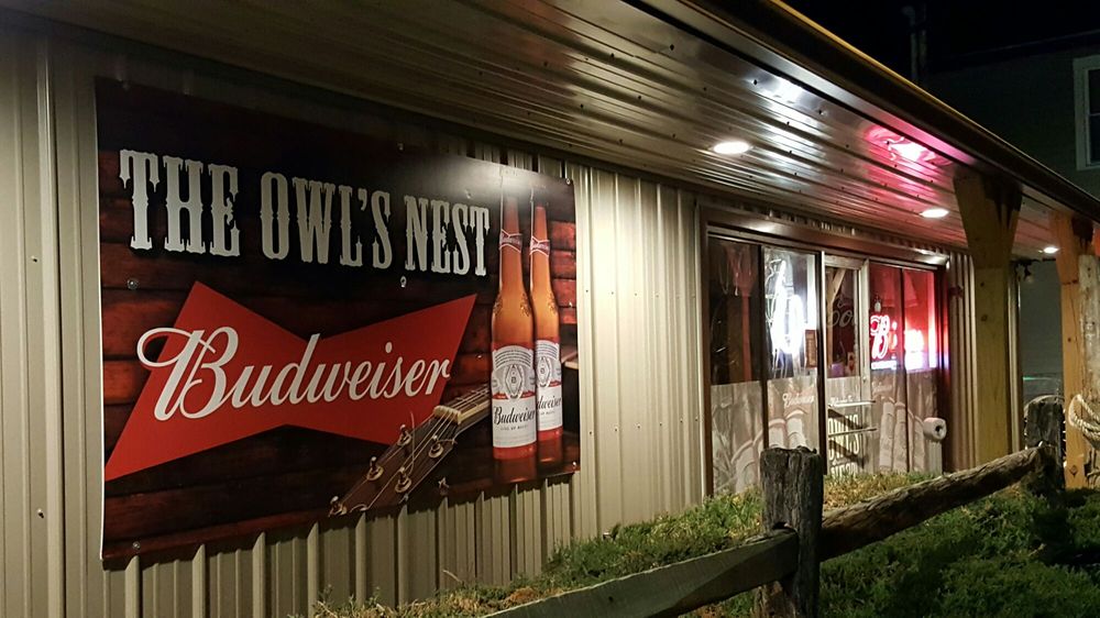 Paskey's Owl's Nest Logo