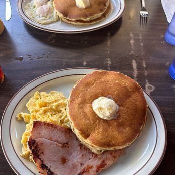 Bert's Cafe - Breakfast & Brunch Near Me - South Lake Tahoe, California Bert's Cafe - Breakfast & Brunch Near Me - South Lake Tahoe, California