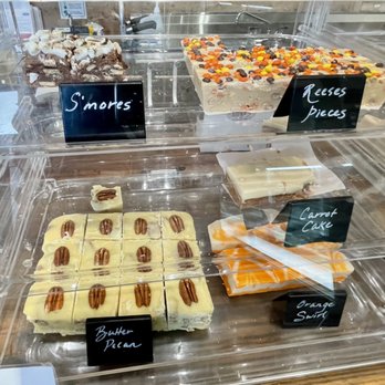 Cape Charles Candy Company - Fudge - Candy Stores Near Me - Cape Charles, Virginia