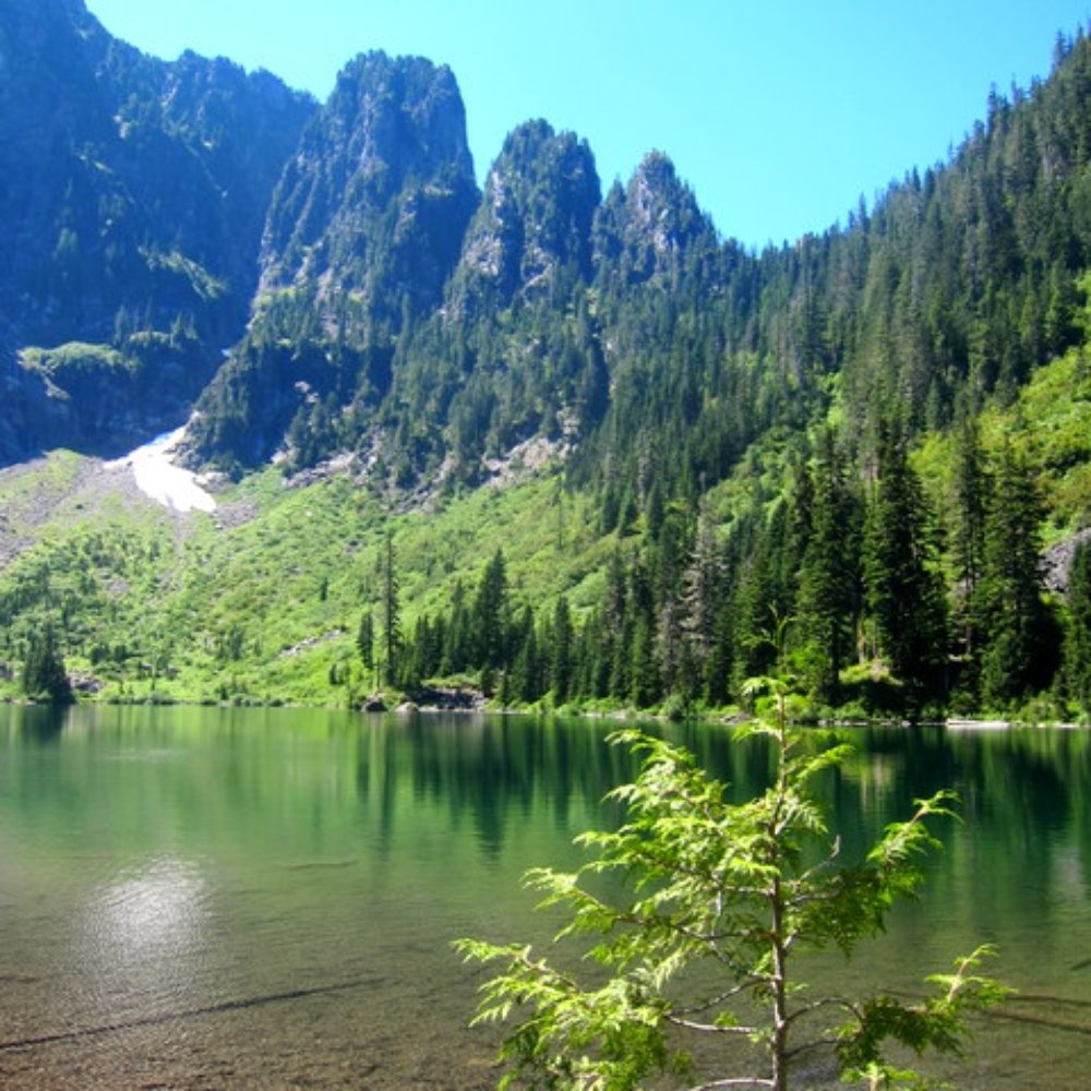 Lake 22 - Lake 22 in July - Hiking Near Me - Granite Falls, Washington Lake 22 - Lake 22 in July - Hiking Near Me - Granite Falls, Washington
