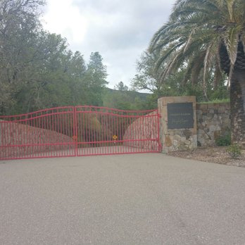 Somerston Estate - Entrance - Wineries Near Me - St Helena, California Somerston Estate - Entrance - Wineries Near Me - St Helena, California