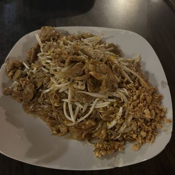 Thai Country Cafe - pork pad thai - Thai Near Me - Saint Louis, Missouri