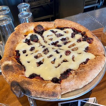 Earl Giles Distillery - Blueberry dessert pizza - Distilleries Near Me - Minneapolis, Minnesota