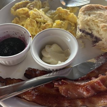 Turn Restaurant - Classic breakfast sorry I was hungry. I had to take a bite lol. - Breakfast & Brunch Near Me - St. Louis, Missouri