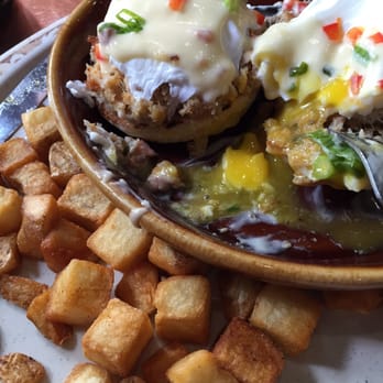 Another Broken Egg Cafe - Crab cake Benedict - Breakfast & Brunch Near Me - Houston, Texas