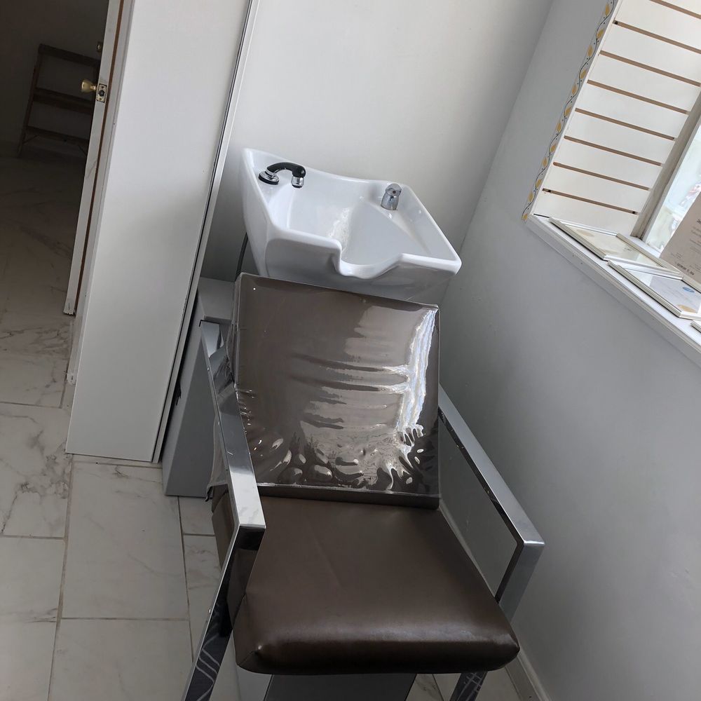 Pristine Beauty - Shampoo area - Eyelash Service Near Me - Philadelphia, Pennsylvania
