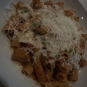 MA'S Italian Kitchen - Italian Near Me - Burbank, California