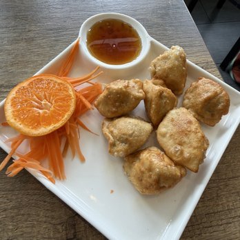Little Duck Thai Restaurant - Thai Near Me - Quincy, Massachusetts Little Duck Thai Restaurant - Thai Near Me - Quincy, Massachusetts