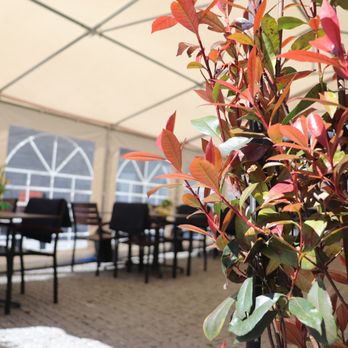 The Core Irish Pub - the core tent - Irish Pub Near Me - Engelberg, OW