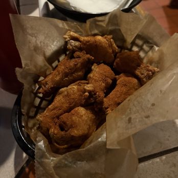 Draft House - Wings! Cajun! - Dive Bars Near Me - Warren, Pennsylvania