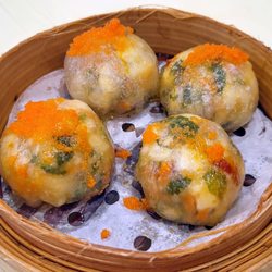 New Mandarin Seafood Restaurant - XO淮山水晶粿 (L)大點$11.98 ~ 上桌時有點驚艷的感觀,又薄得透明的外皮,餡料豐滿帶辣
