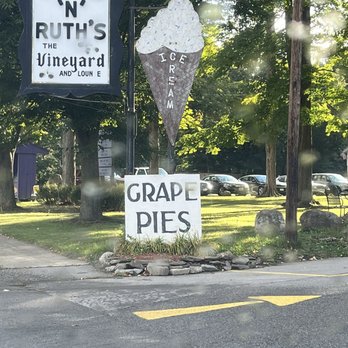 Bob & Ruth's Vineyard Restaurant - American Near Me - Naples, New York Bob & Ruth's Vineyard Restaurant - American Near Me - Naples, New York