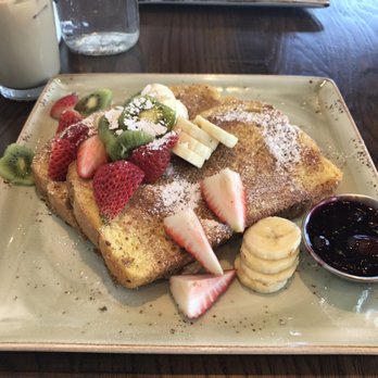 First Watch - Floridian French toast - Cafes Near Me - Hampton, Virginia