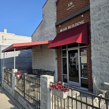 Vinton Cafe - The restaurant's front located in a historic building of the Town of Vinton, Virginia. - Breakfast & Brunch Near Me - Vinton, Virginia