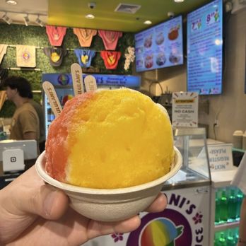 Ululani's Hawaiian Shave Ice - Desserts Near Me - Honolulu, Hawaii Ululani's Hawaiian Shave Ice - Desserts Near Me - Honolulu, Hawaii