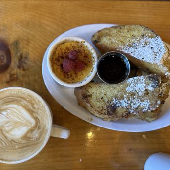 Bintliff’s Corner Brew - Créme brûlée French Toast and Carmel Latte - Breakfast & Brunch Near Me - Gardiner, Maine