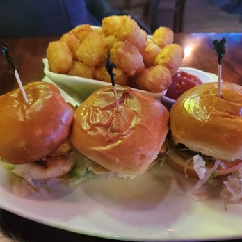 Theory - Cheeseburger Sliders=Really Good! Taters were lukewarm & useless. - Sports Bars Near Me - Chicago, Illinois