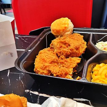 Lee's Famous Recipe Chicken - Two Chicken Breast Meal - Chicken Shop Near Me - Wayne, Michigan Lee's Famous Recipe Chicken - Two Chicken Breast Meal - Chicken Shop Near Me - Wayne, Michigan