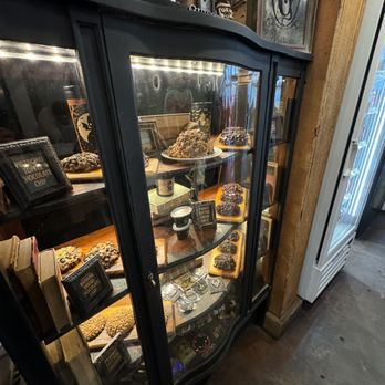 Gideon's Bakehouse - Bakeries Near Me - Orlando, Florida