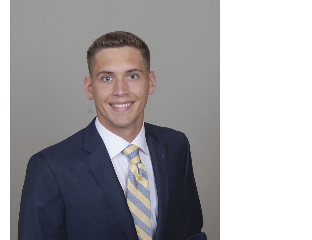 BEN LIPPS PACIFIC SOTHEBY’S INTERNATIONAL Contact Agent 3702 Via