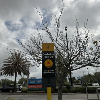 McDonald's - Fast Food Near Me - Largo, Florida