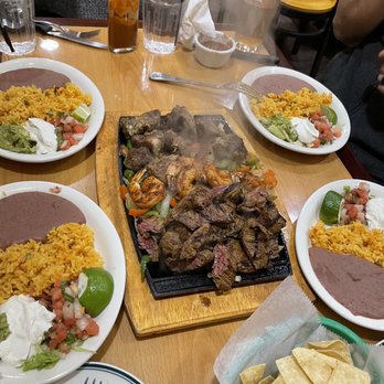 La Campesina Restaurant - Fajitas Meal for 4 - Tex-Mex Near Me - Fairfax, Virginia
