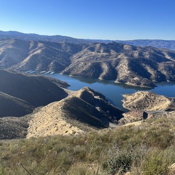 Stebbins Cold Canyon Loop Trail - Lake from the top - Hiking Near Me - Winters, California