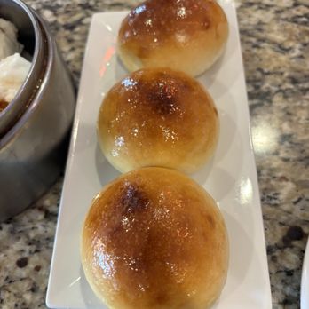 Peter's Kitchen China Bistro - D30.Baked Roast Pork Bun炬蜜汁叉烧包 - Dim Sum Near Me - Orlando, Florida Peter's Kitchen China Bistro - D30.Baked Roast Pork Bun炬蜜汁叉烧包 - Dim Sum Near Me - Orlando, Florida