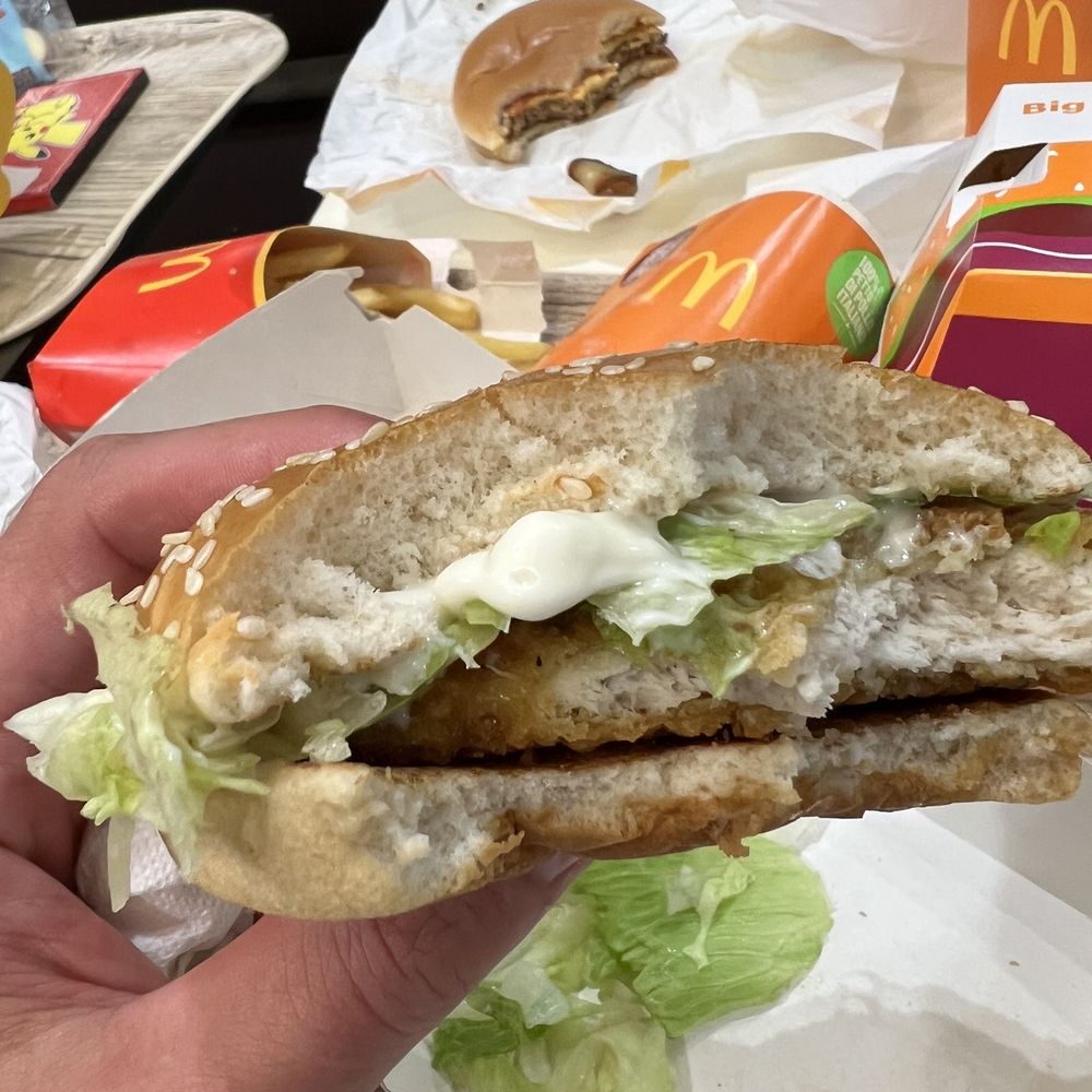 McDonald's - Mcchicken - Fast Food Near Me - Rome, RM