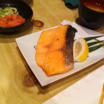 Yanagi Sushi - Broiled Salmon - Japanese Near Me - Honolulu, Hawaii